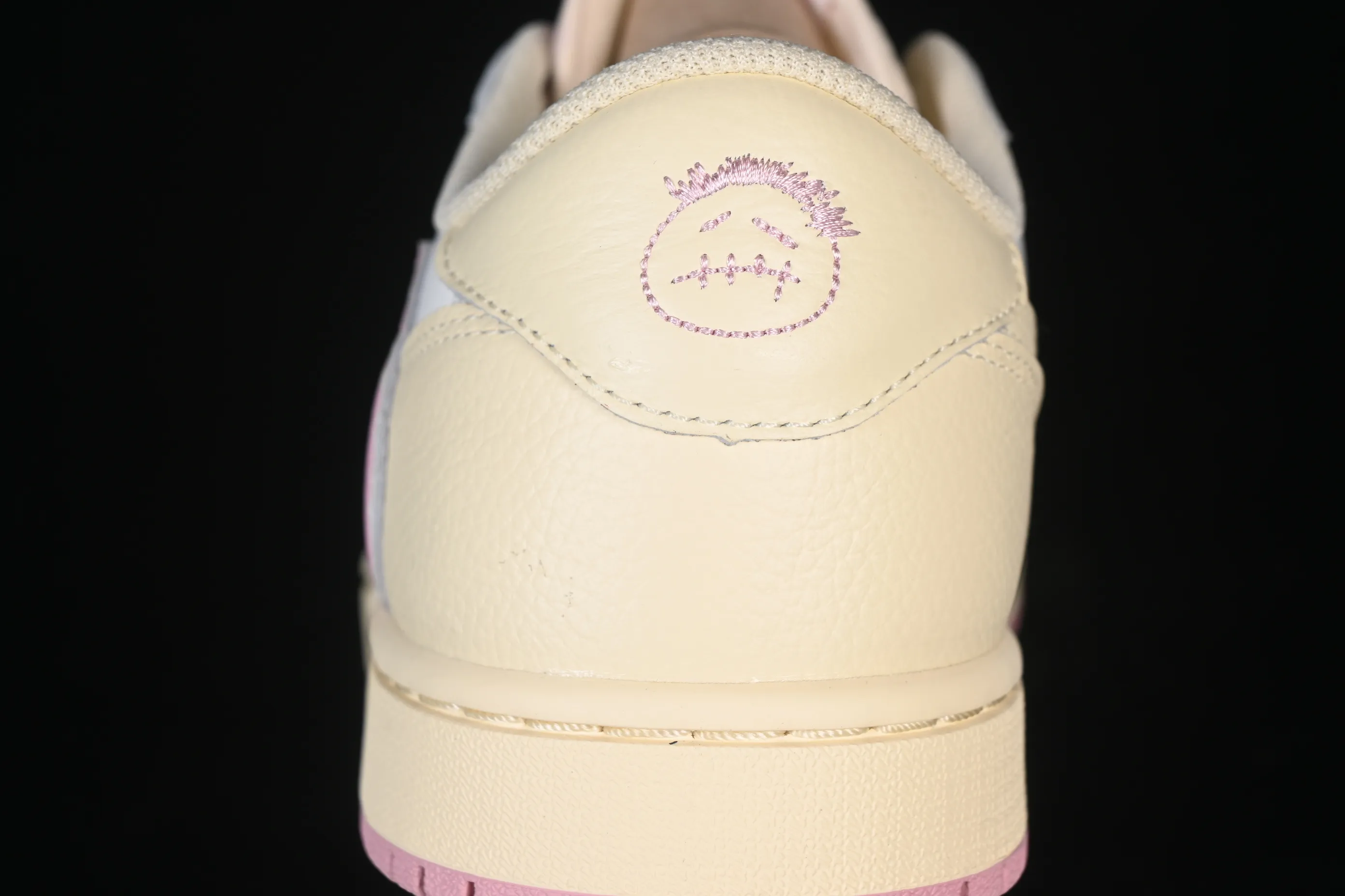 All Categories Air Jordan Jordan series basketball shoes Air Jordan 1 Low Travis Scott x Air Jordan 1 Low OG AJ1 Joe 1 joint overhead hook IQ7604-100
